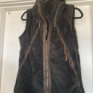 KUHL vest. Brand new. Never worn